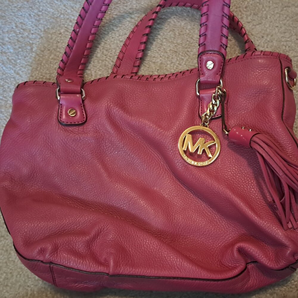 Micheal Kors pink purse